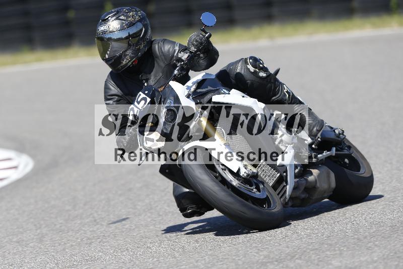 /Archiv-2025/48 25.08.2025 Cornu Master School ADR/blau-bleu/125